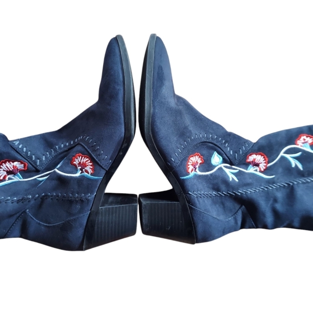 Carlos by Carlos Santana Alexia Floral Embroidered Knee-High Boots - Navy Blue - Picture 4 of 8